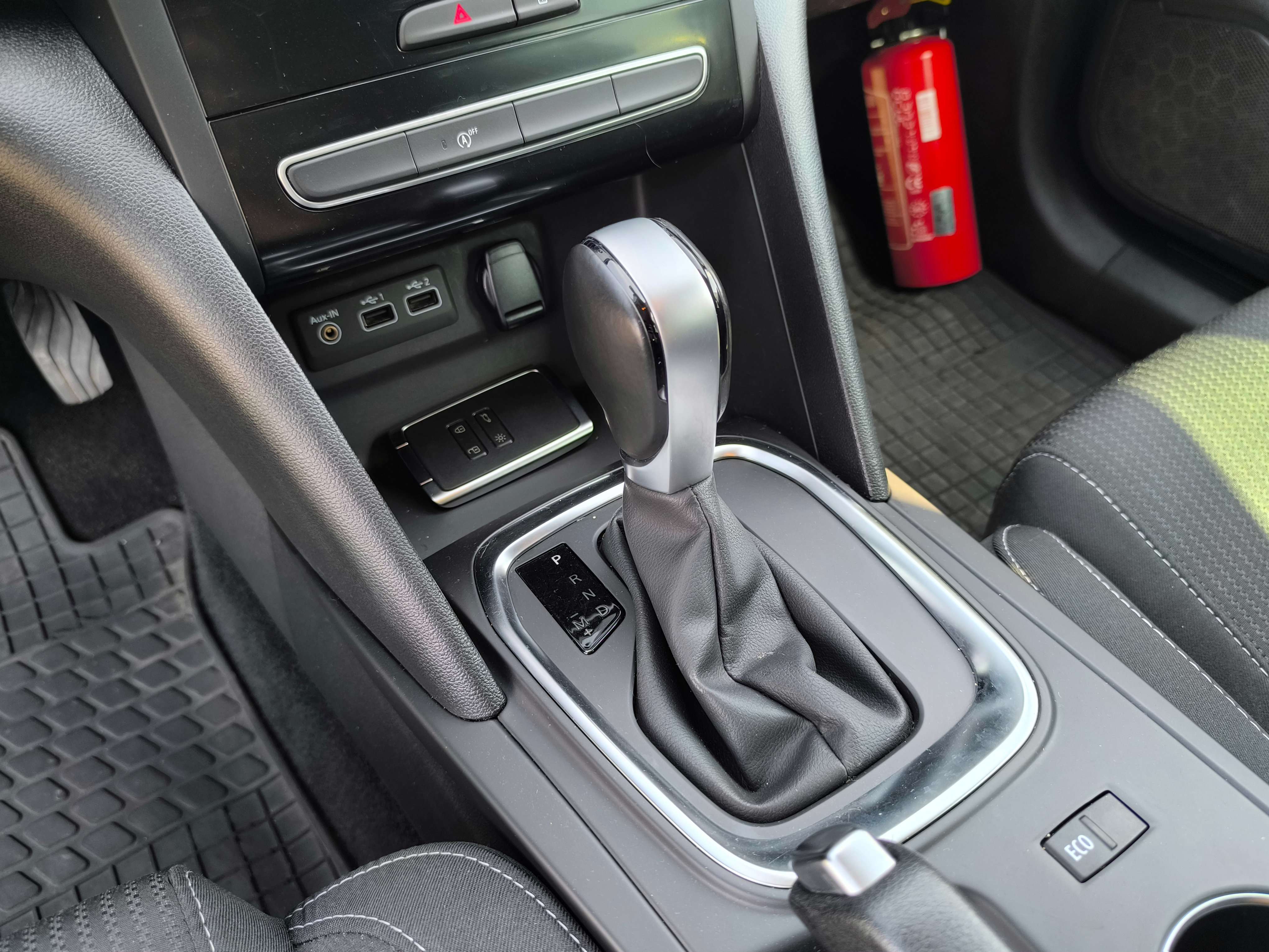 Renault Megane Mégane SW 1.33 TCe BOITE AUTO EDC GPS CLIM LED
