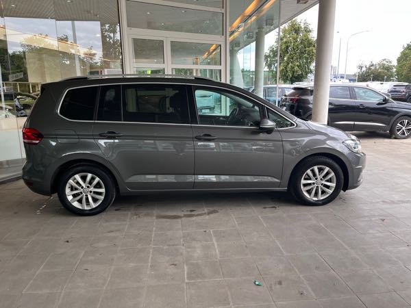 Volkswagen Touran III 1.6 TDI 110 BLUEMOTION TECHNOLOGY CONFORTLINE DSG7 7PL