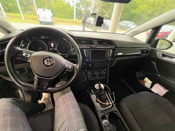 Volkswagen Touran III 1.6 TDI 110 BLUEMOTION TECHNOLOGY CONFORTLINE DSG7 7PL