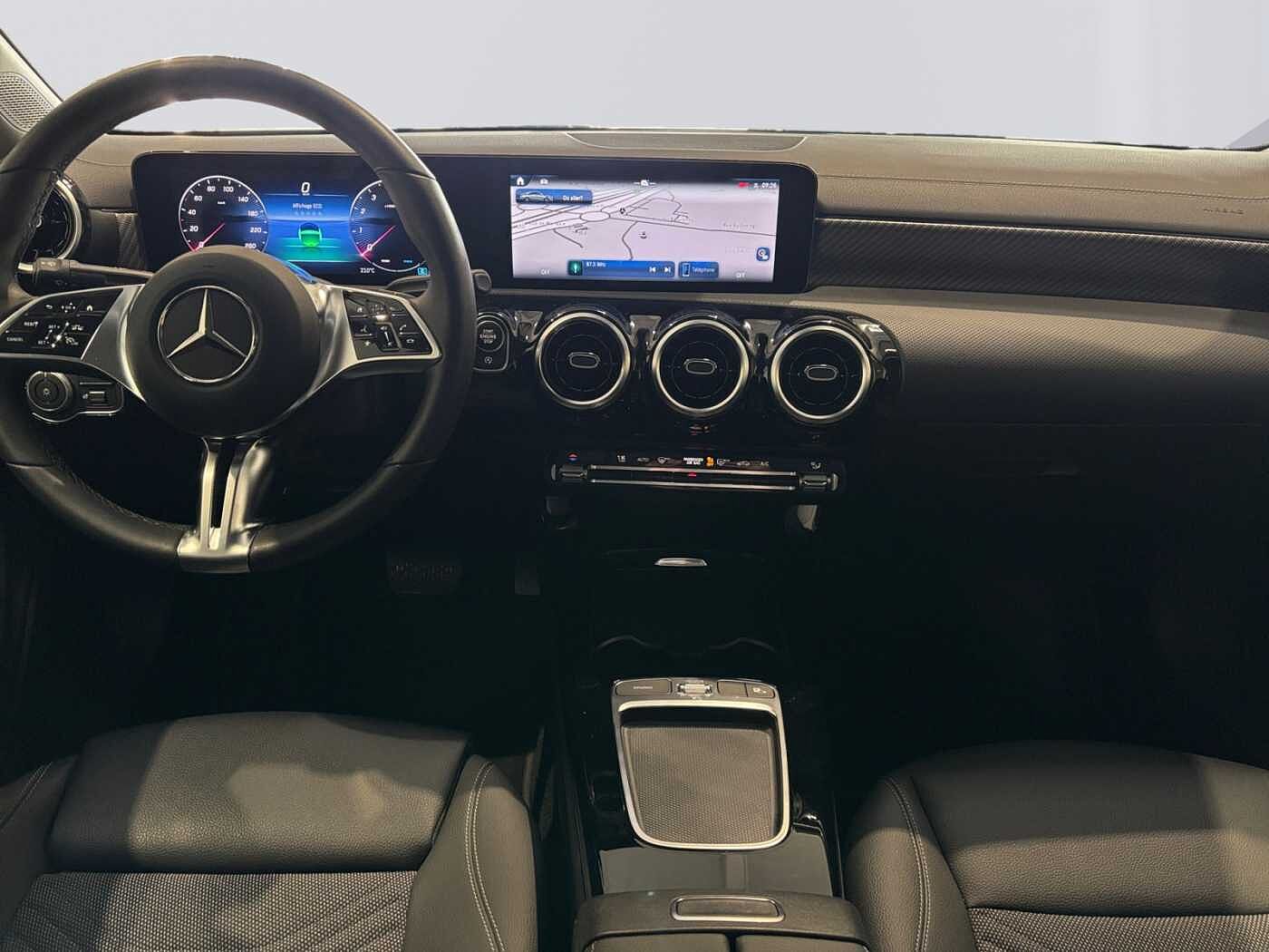 Mercedes-Benz CLA 180  Coupé