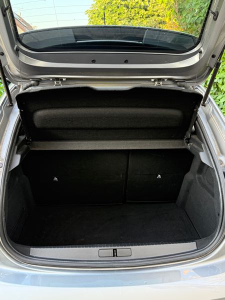 Peugeot 208 II 1.5 BLUEHDI 100 S&amp;S ALLURE BUSINESS