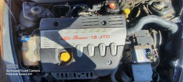 Alfa Romeo 147 (2) 1.9 JTDM 120 DISTINCTIVE 5P