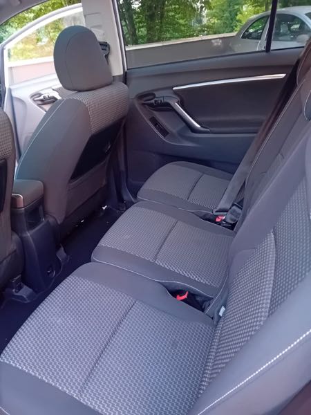 Toyota Verso (2) 112 D-4D FAP SKYVIEW 5PL