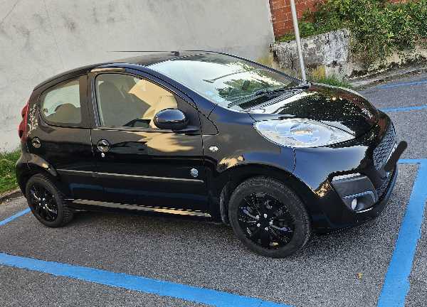 Peugeot 107 (3) 1.0 12V 68 ENVY BLUE LION