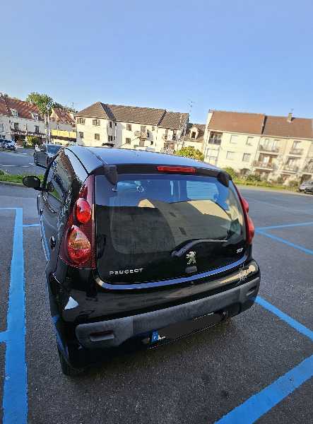 Peugeot 107 (3) 1.0 12V 68 ENVY BLUE LION