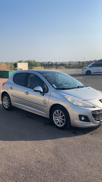 Peugeot 207 (2) 1.6 HDI 90 SERIE 64 5P
