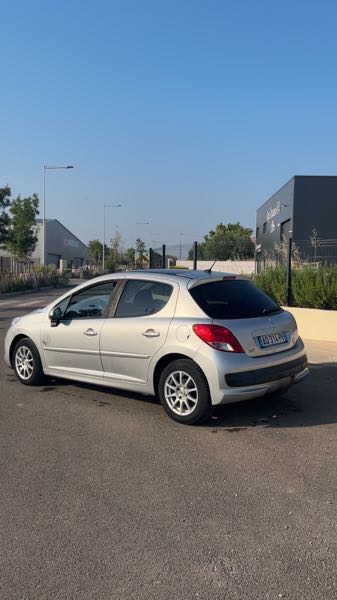 Peugeot 207 (2) 1.6 HDI 90 SERIE 64 5P