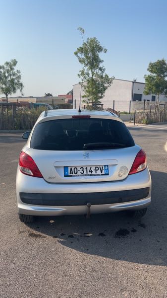 Peugeot 207 (2) 1.6 HDI 90 SERIE 64 5P