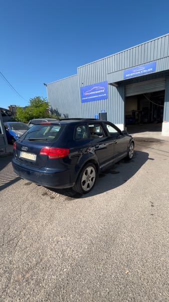Audi A3 II (2) SPORTBACK 2.0 TFSI 200 AMBITION LUXE S TRONIC