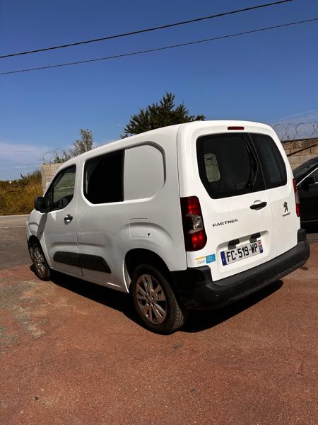 Peugeot Partner III 1.6 BLUEHDI 75 STANDARD 650KG PREMIUM