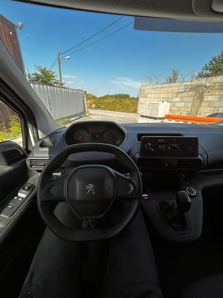 Peugeot Partner III 1.6 BLUEHDI 75 STANDARD 650KG PREMIUM