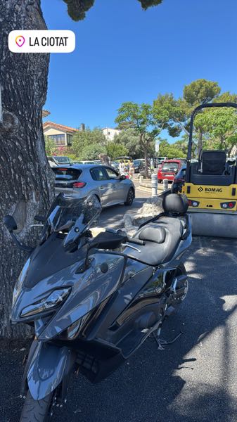 YAMAHA T-MAX TECH MAX