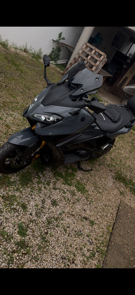 YAMAHA T-MAX TECH MAX