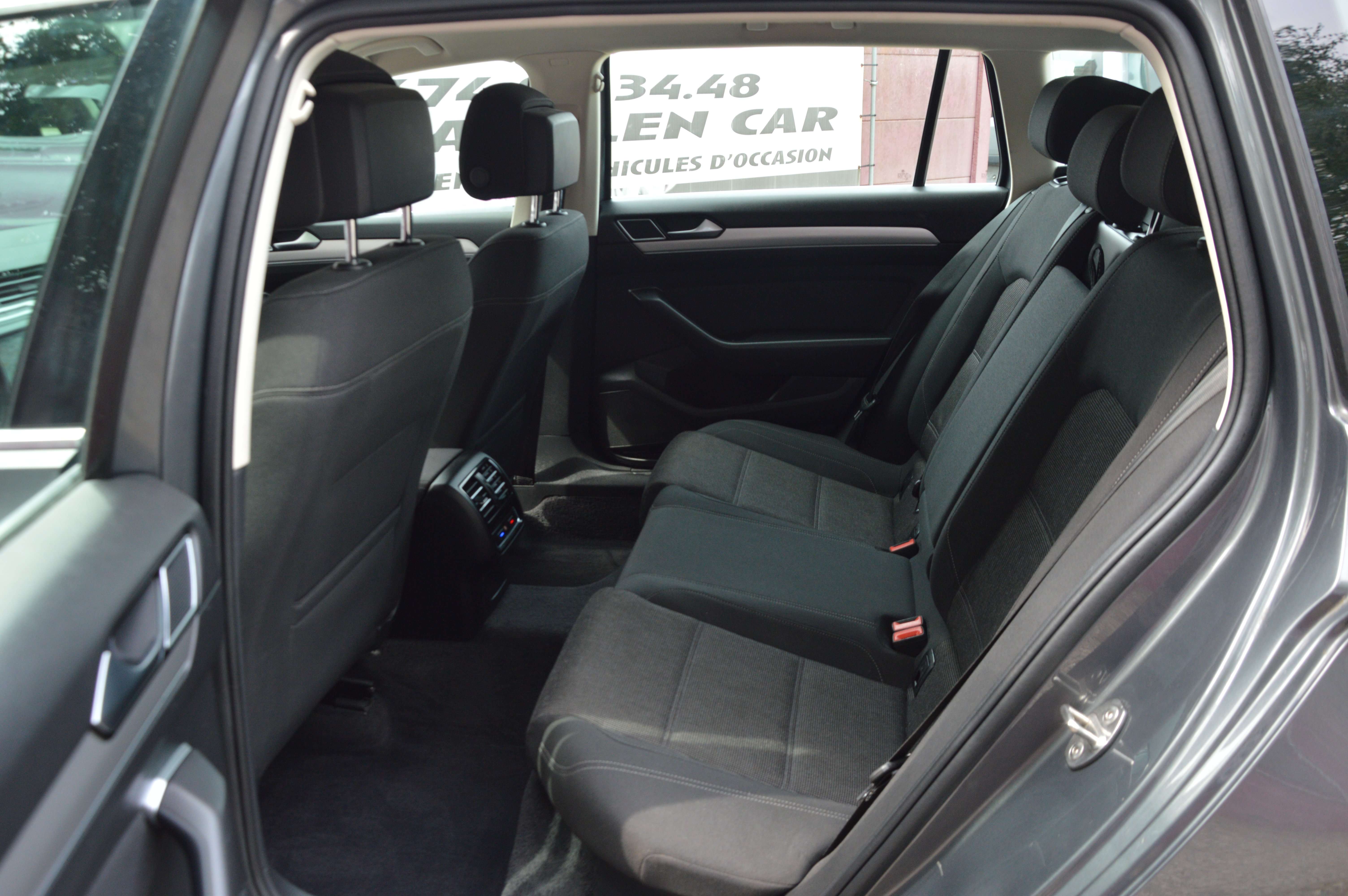 Volkswagen Passat Variant 1.6 CR TDi Highline DSG NAV CAM CLIM 123.845KM