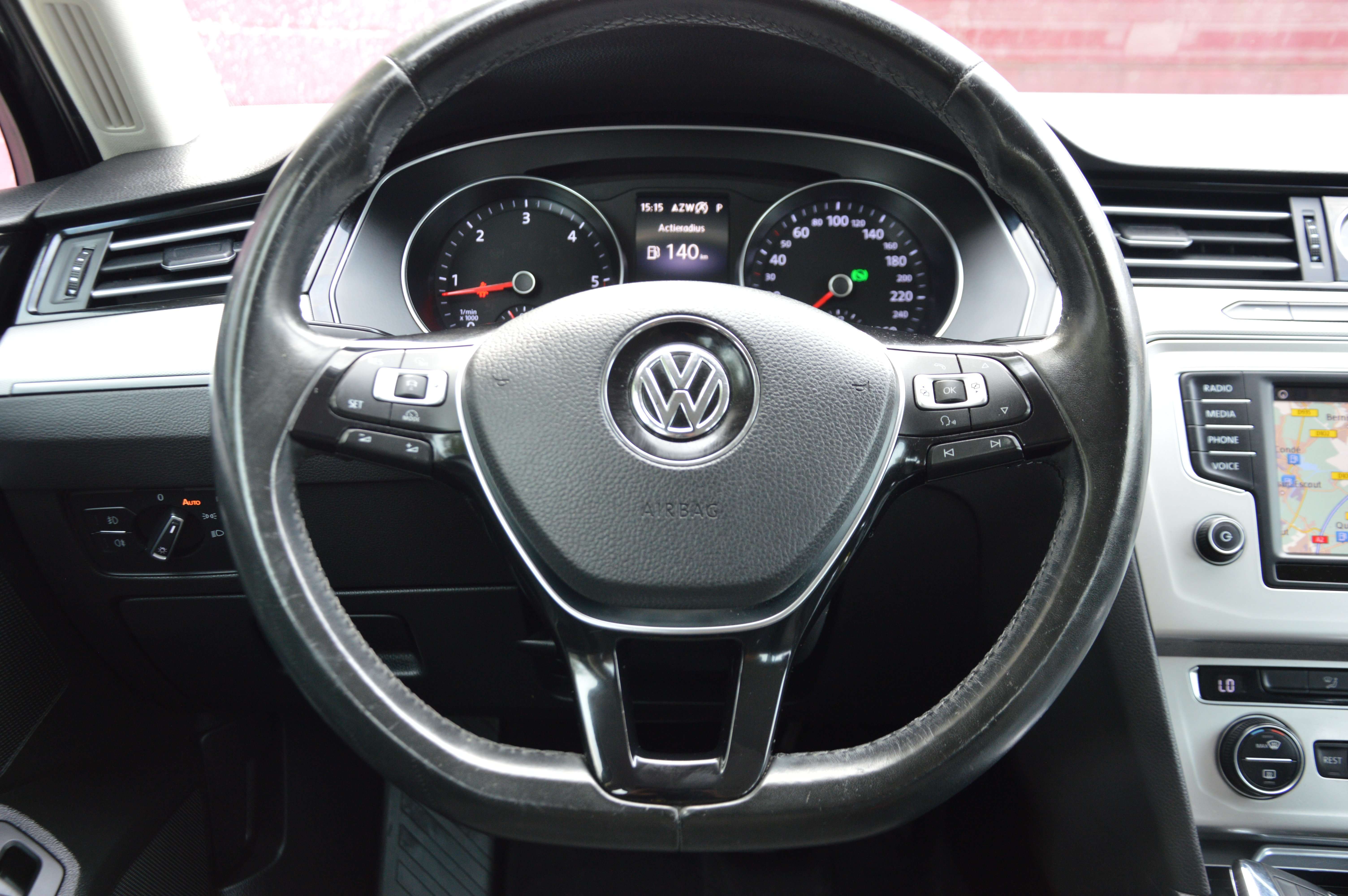 Volkswagen Passat Variant 1.6 CR TDi Highline DSG NAV CAM CLIM 123.845KM