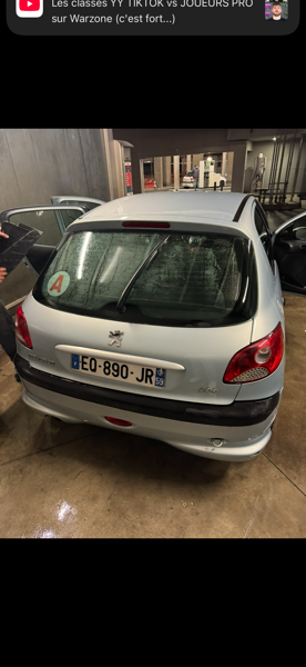 Peugeot 206 Peugeot 206 Essence 2005 – 205 000 km – Entretien nickel
