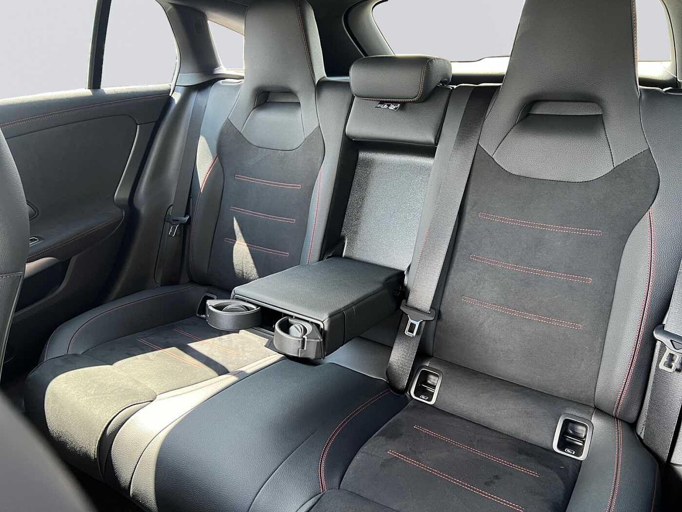 Mercedes-Benz CLA 200  d Shooting Brake AMG Line