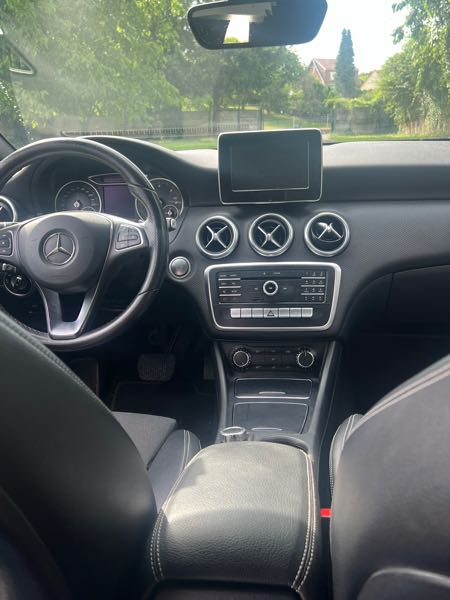Mercedes-Benz Classe A III (2) 200 D FASCINATION 7G-DCT