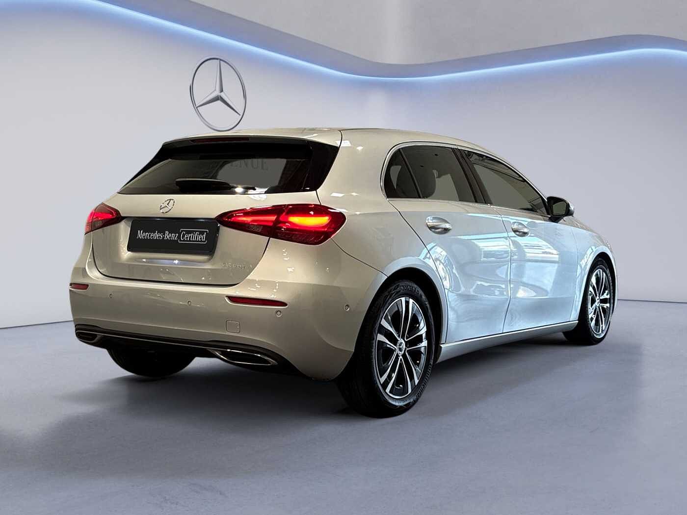 Mercedes-Benz A 180  d