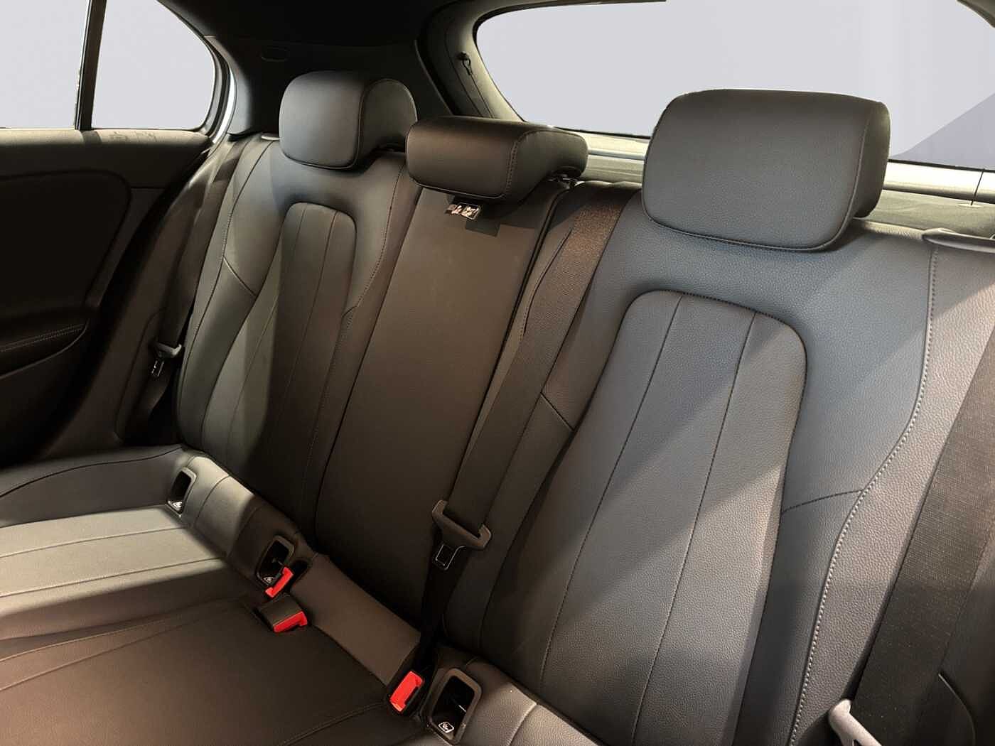 Mercedes-Benz A 180  d
