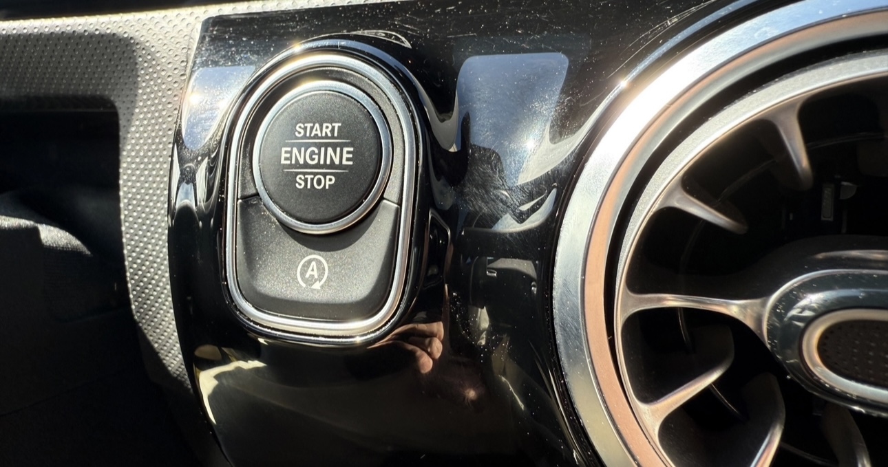 Mercedes-Benz Classe A IV BERLINE 180 D PROGRESSIVE LINE 8G-DCT