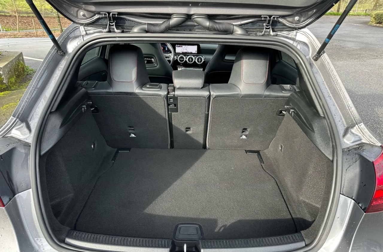 Mercedes-Benz Classe A A250E 2023