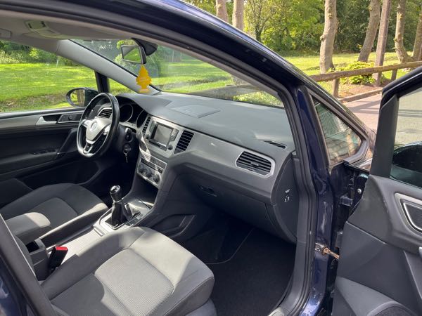 Volkswagen Golf Sportsvan Volkswagen golf sportvan