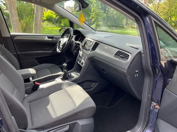 Volkswagen Golf Sportsvan Volkswagen golf sportvan