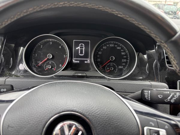 Volkswagen Golf VII 1.6 TDI 105 BLUEMOTION TECHNOLOGY CUP DSG7 5P