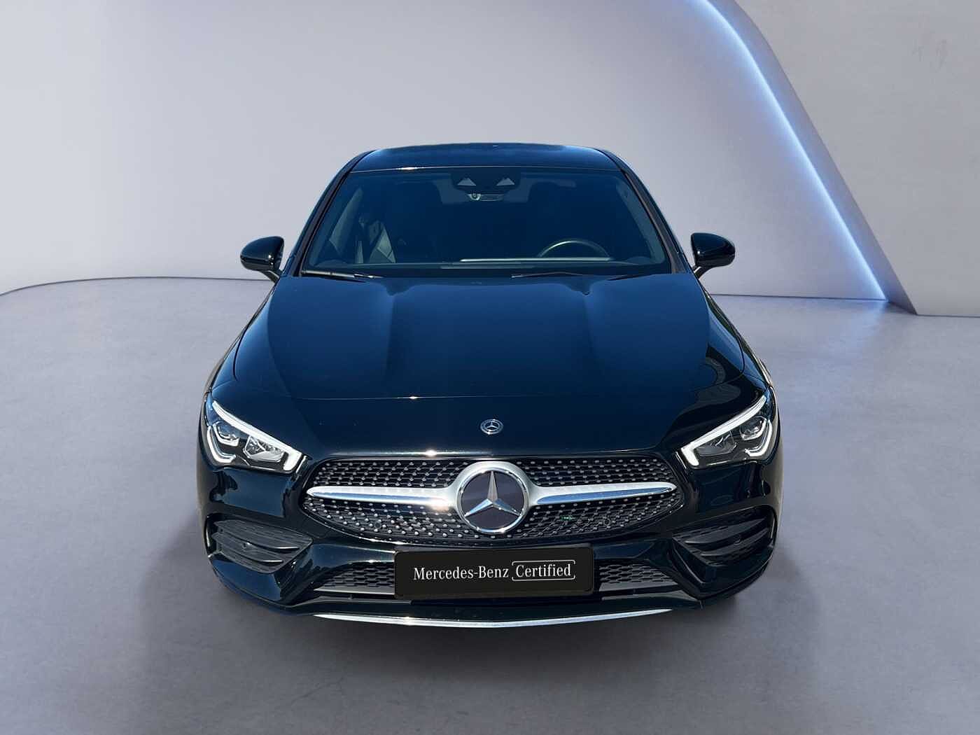 Mercedes-Benz CLA 180  Coupé AMG Line