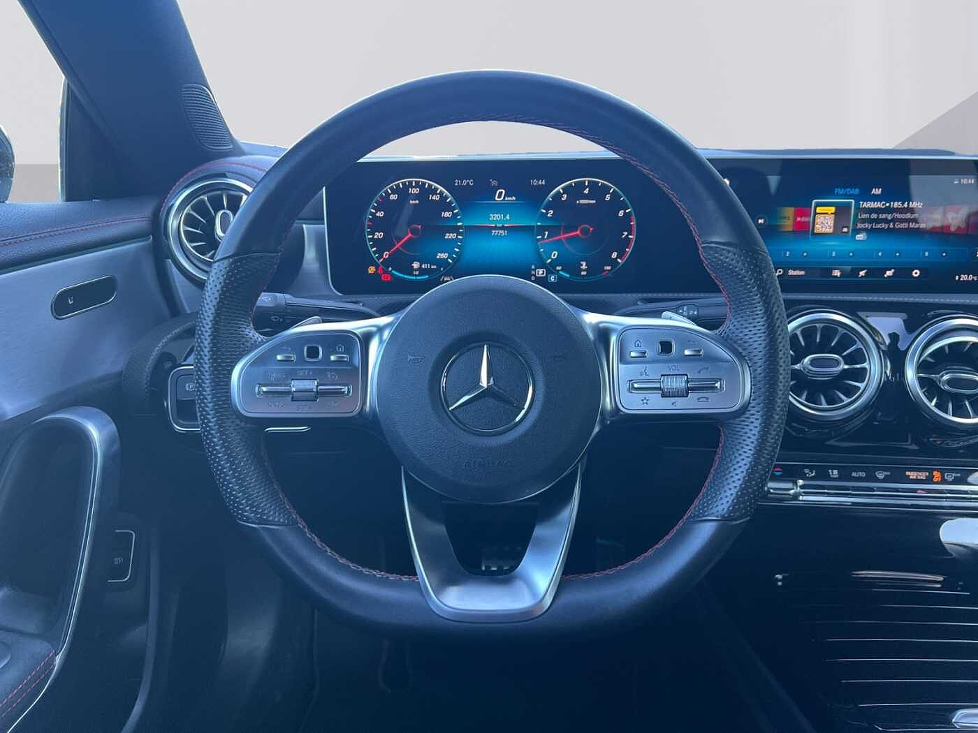 Mercedes-Benz CLA 180  Coupé AMG Line