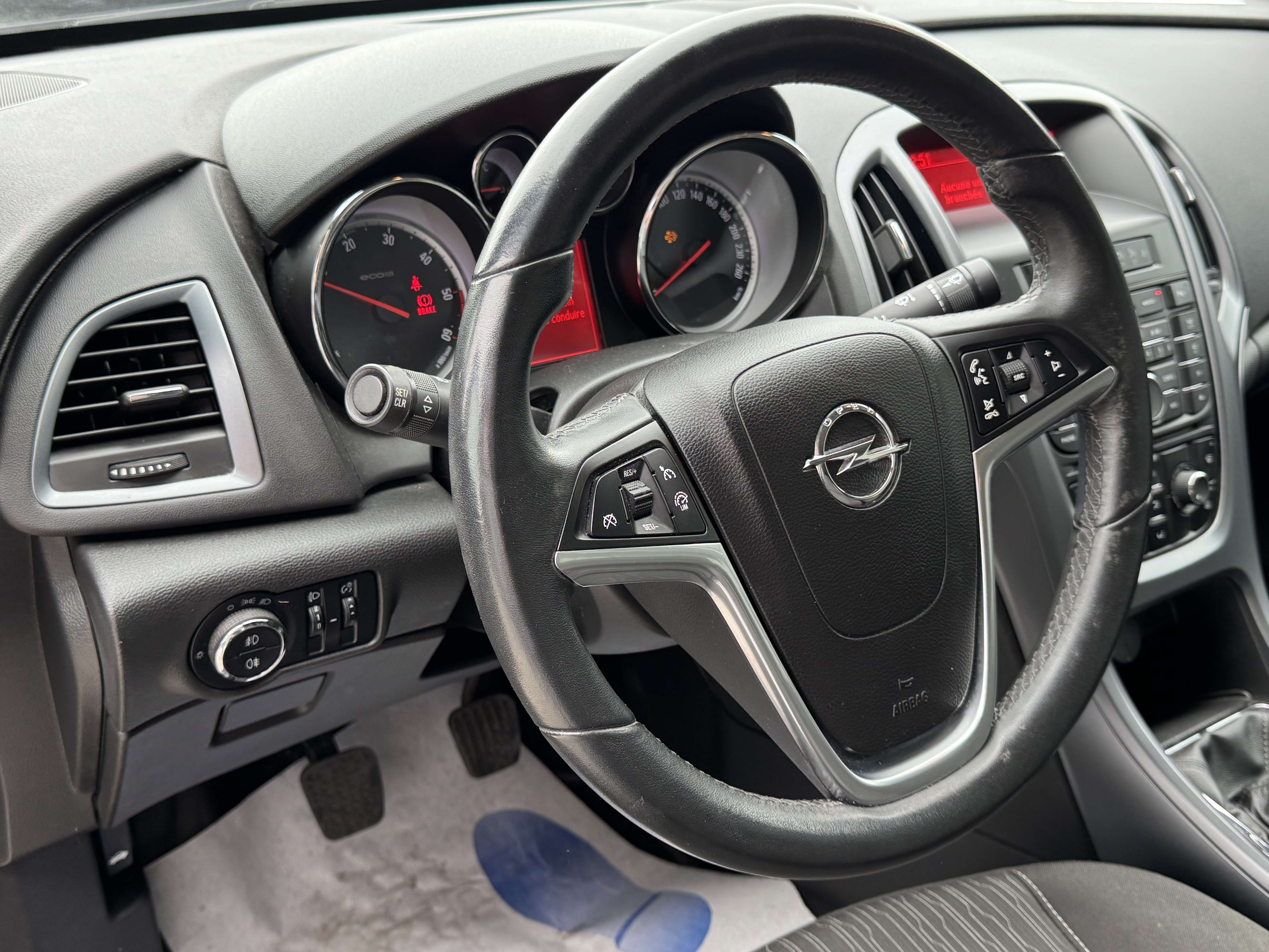 Opel Astra 1.7 CDTi 110cv/CAPTEURS/AC/CD/GARANTIE 12 MOIS