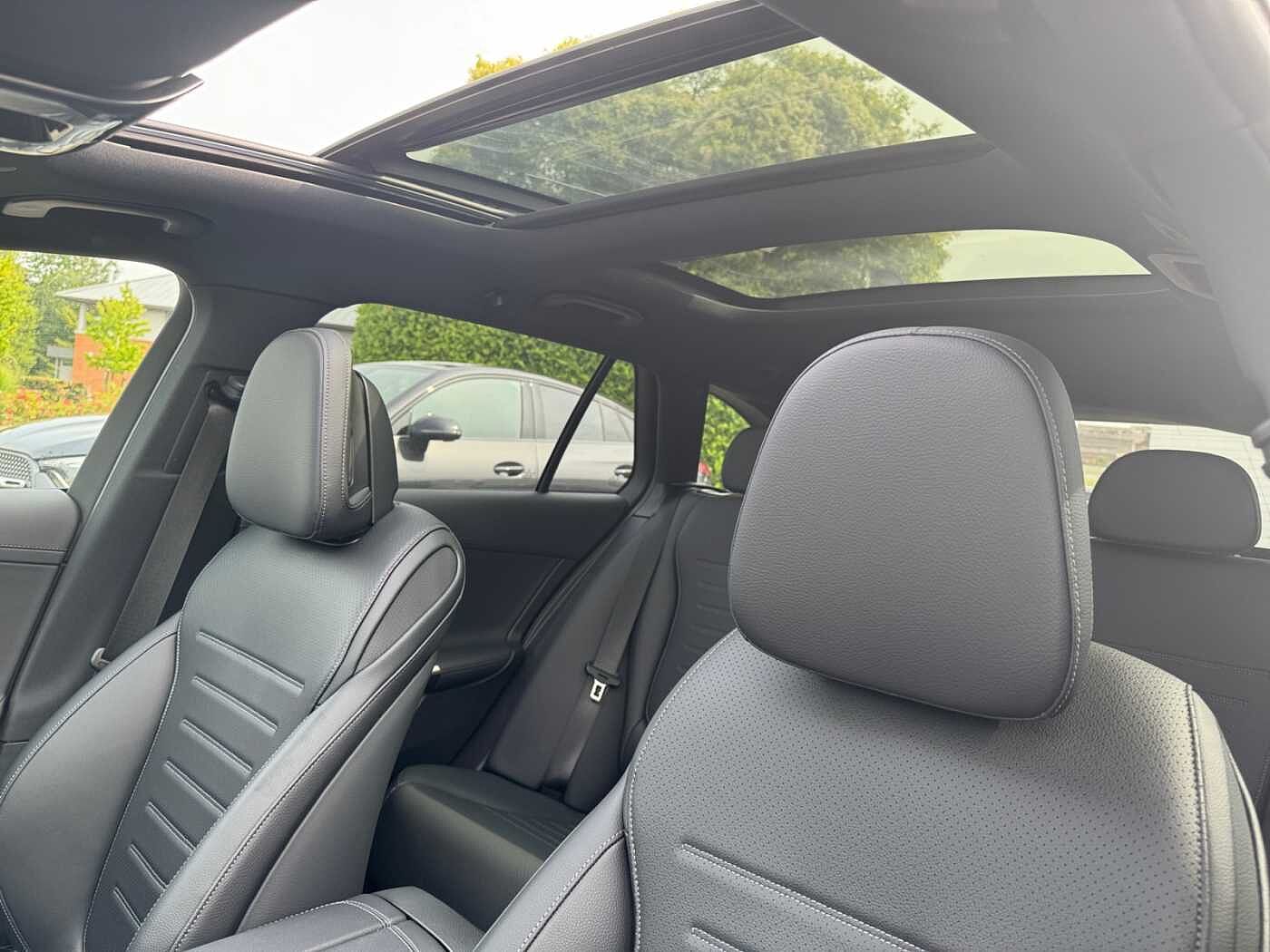 Mercedes-Benz C 300 E  Break AMG Line