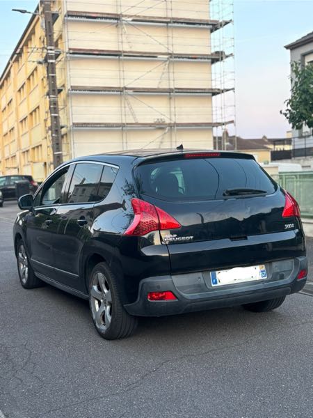 Peugeot 3008 Peugeot 3008 1.6 HDI 110 CH