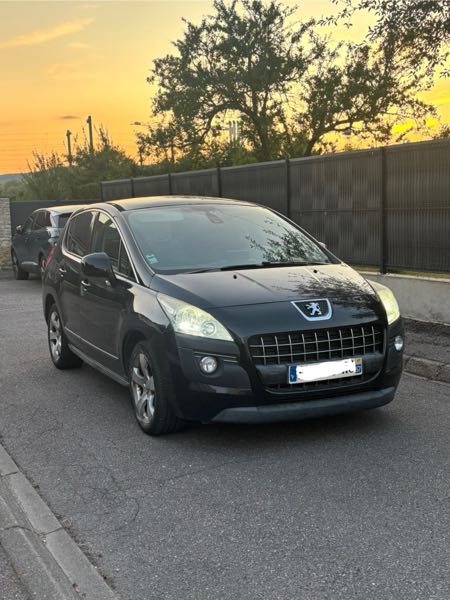 Peugeot 3008 Peugeot 3008 1.6 HDI 110 CH