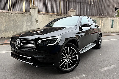 Mercedes-Benz Glc GLC coupé Amg Line 300De / Premium plus / Multibeam