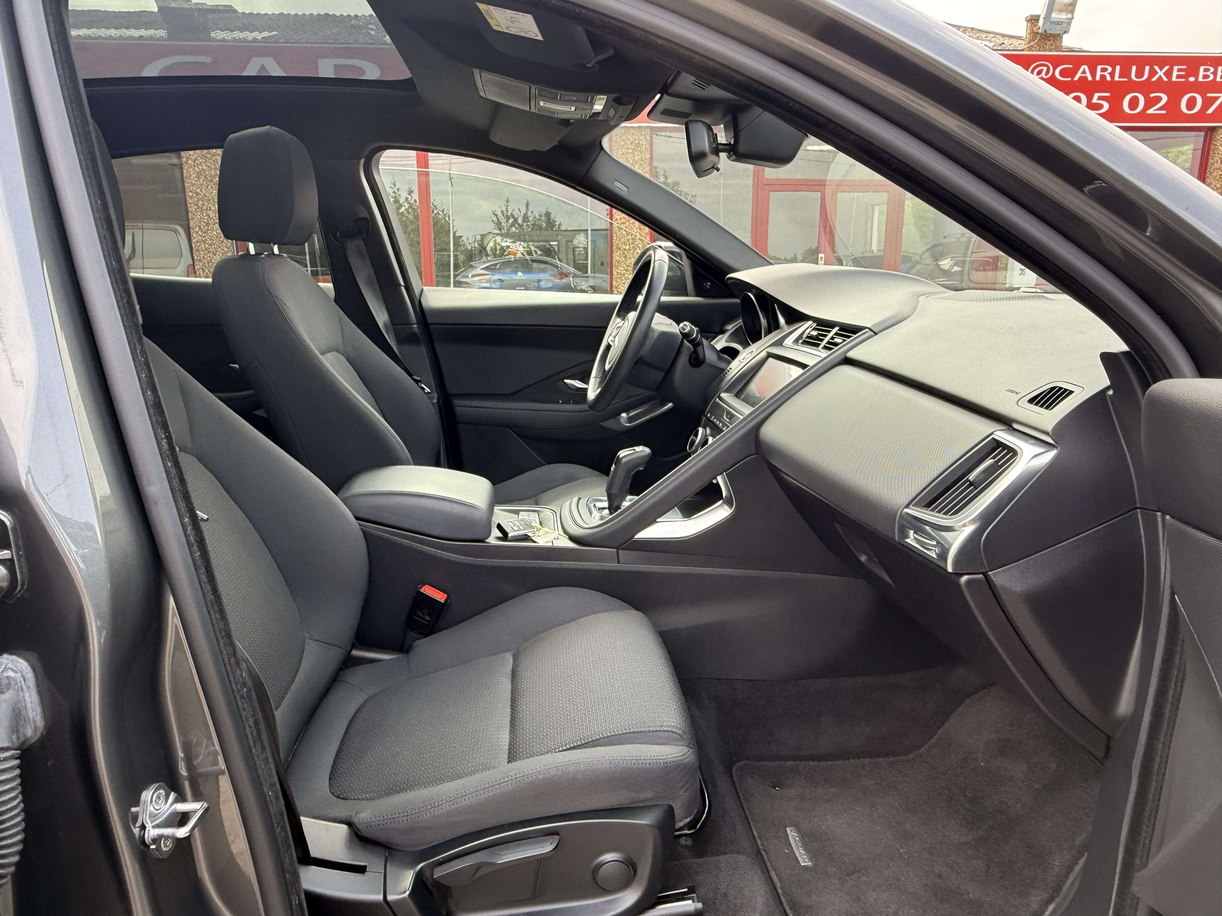 Jaguar E-Pace 2.OD 15OCV AWD BOITE AUTO GPS LED PANORAMIQUE FULL