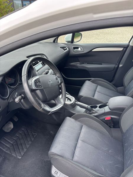 Citroen C4 II VTI 120 CONFORT BVA