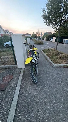 SUZUKI RM-Z