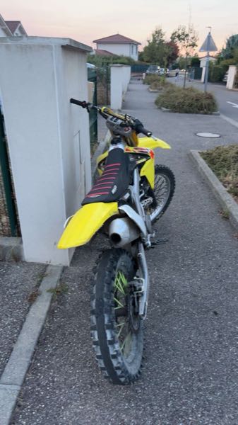 SUZUKI RM-Z