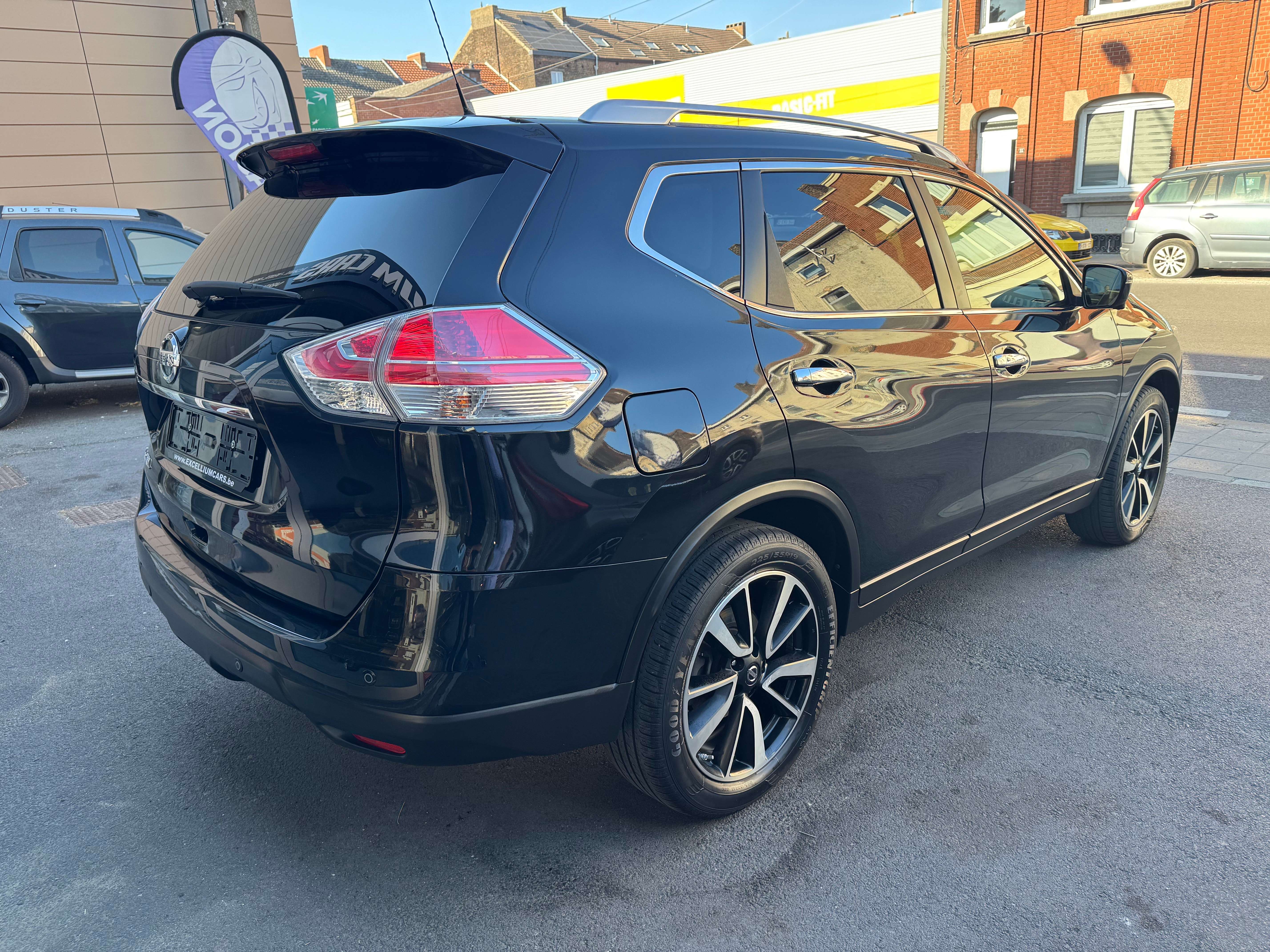 Nissan X-Trail X-Trail 1.6 DIG-T 2WD Toit Pano Cam360 Gps Carnet