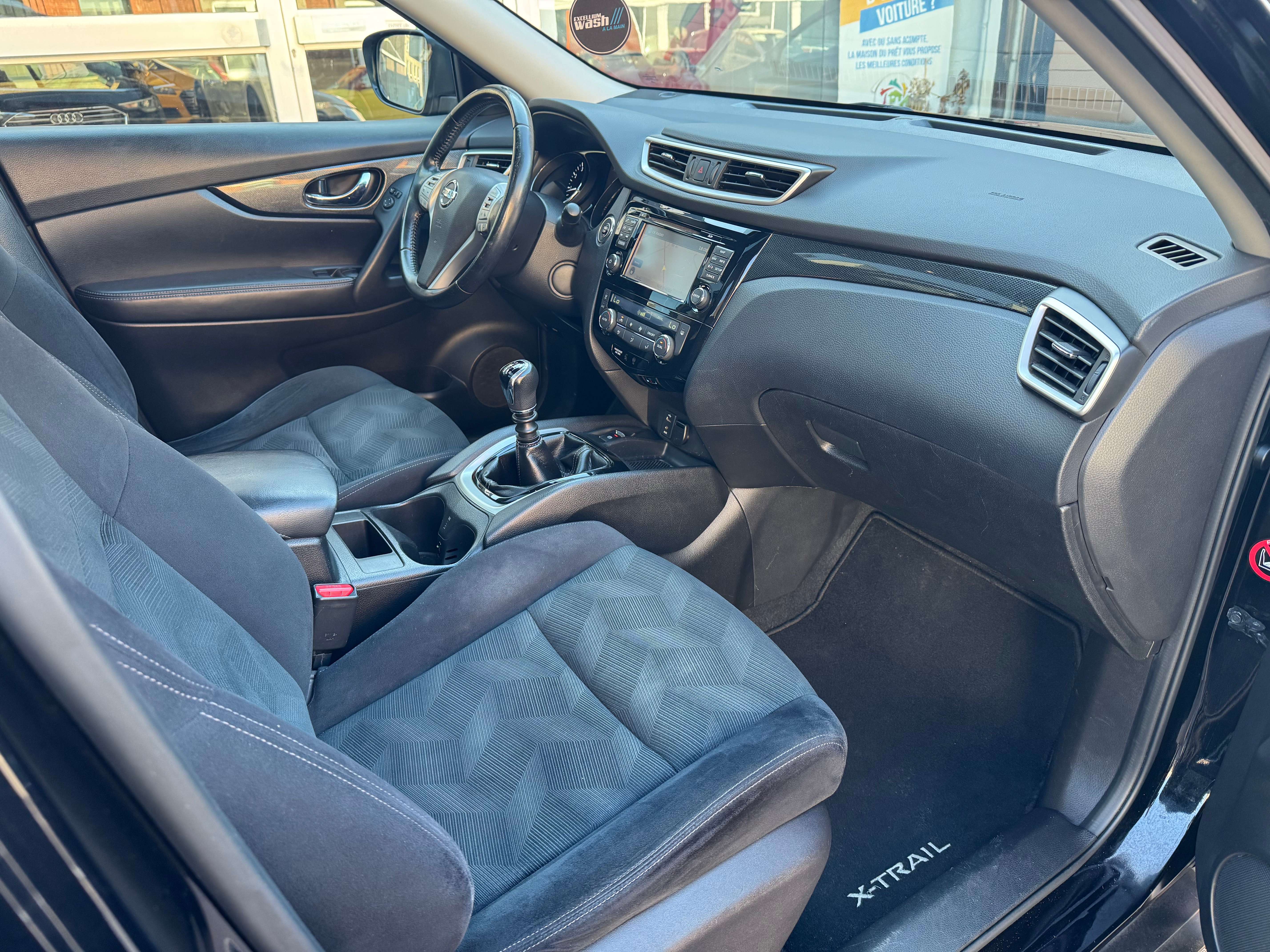 Nissan X-Trail X-Trail 1.6 DIG-T 2WD Toit Pano Cam360 Gps Carnet