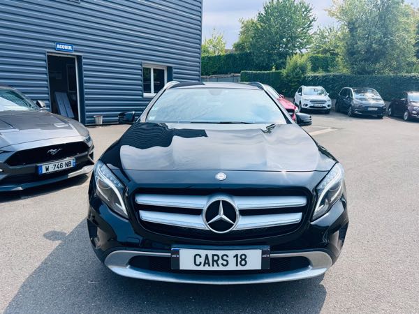 Mercedes-Benz Gla (2) 220 D SENSATION 4MATIC 7G-DCT