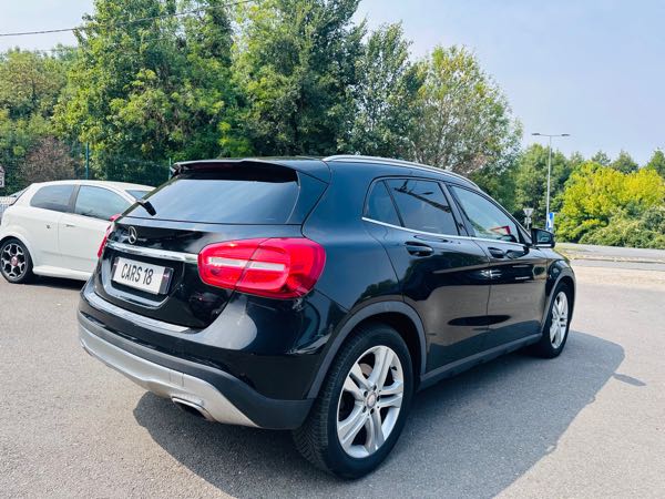 Mercedes-Benz Gla (2) 220 D SENSATION 4MATIC 7G-DCT
