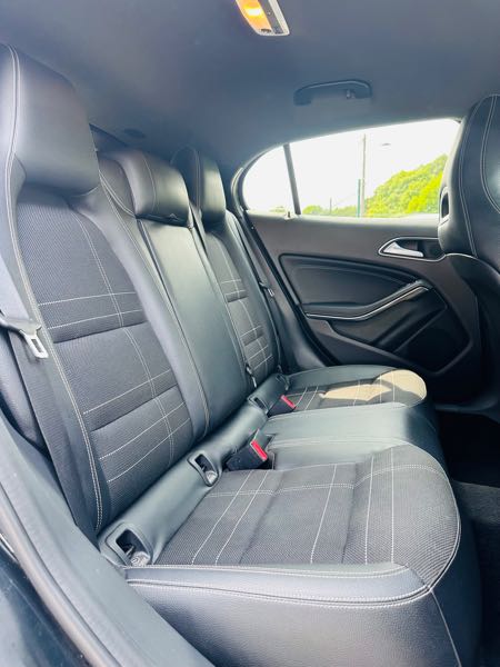 Mercedes-Benz Gla (2) 220 D SENSATION 4MATIC 7G-DCT