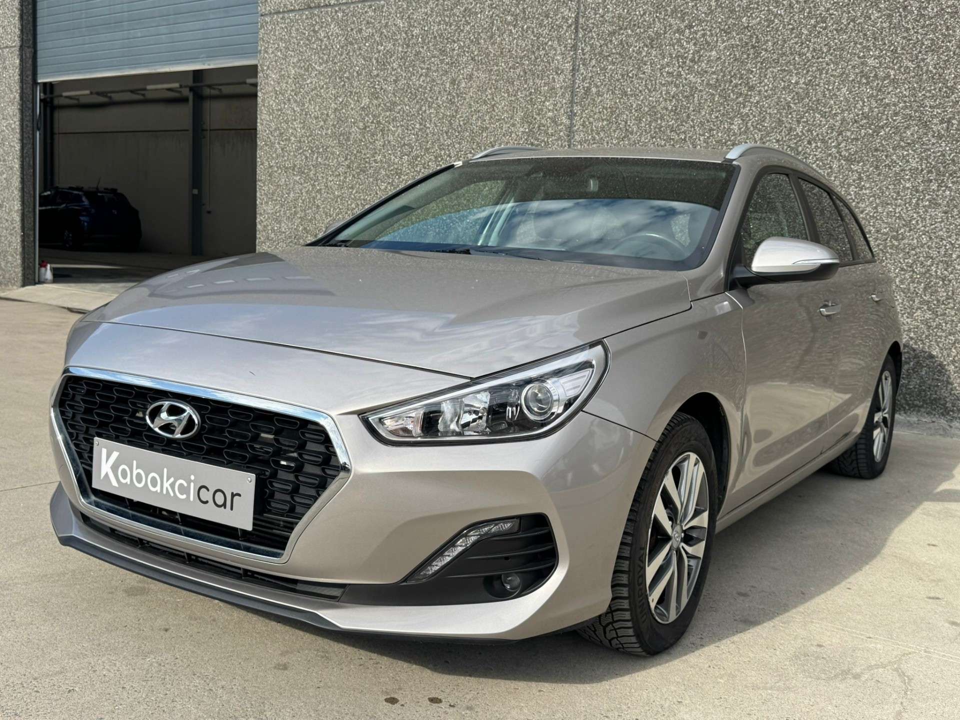 Hyundai i30 SW 1.6 CRDi 116cv/CARPLAY/CAPTEURS/AC/BT/GARANTIE