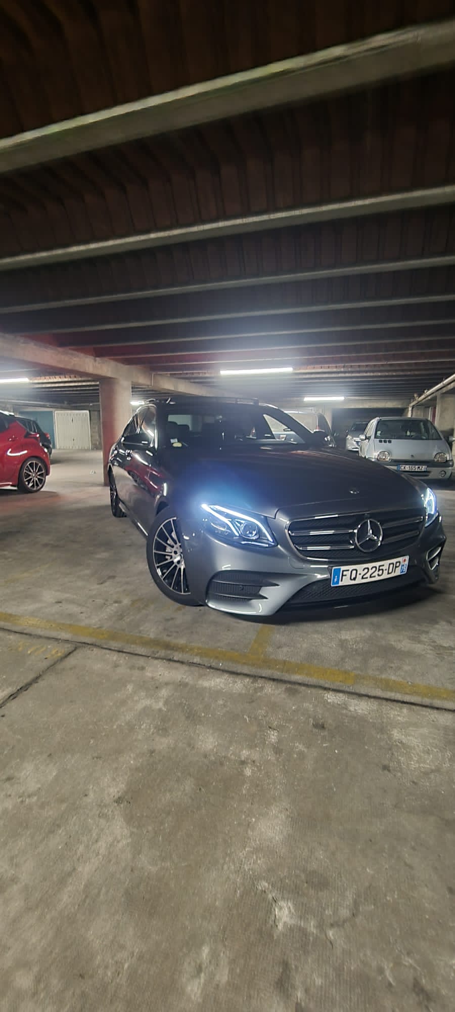 Mercedes-Benz Classe E V 200 D AMG LINE 9G-TRONIC