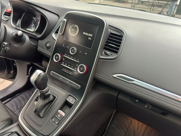 Renault Scenic IV 1.3 TCE 140 INTENS EDC 21