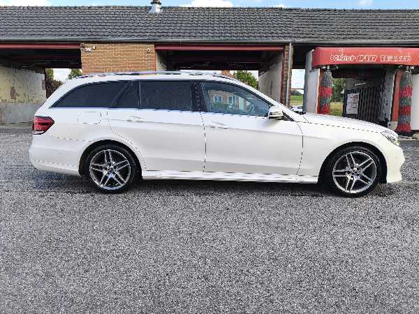 Mercedes-Benz Classe E IV (2) BREAK 200 BLUETEC 7G-TRONIC