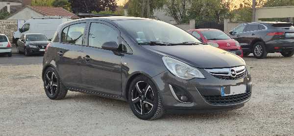 Opel Corsa IV (2) 1.2 TWINPORT 85 150EME ANNIVERSAIRE 5P